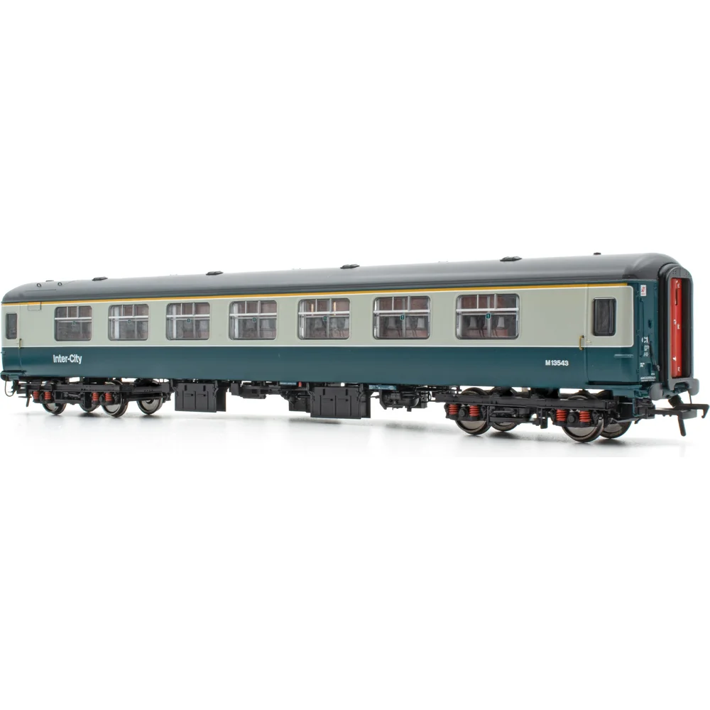 right-front-three-quarter-view by Accurascale