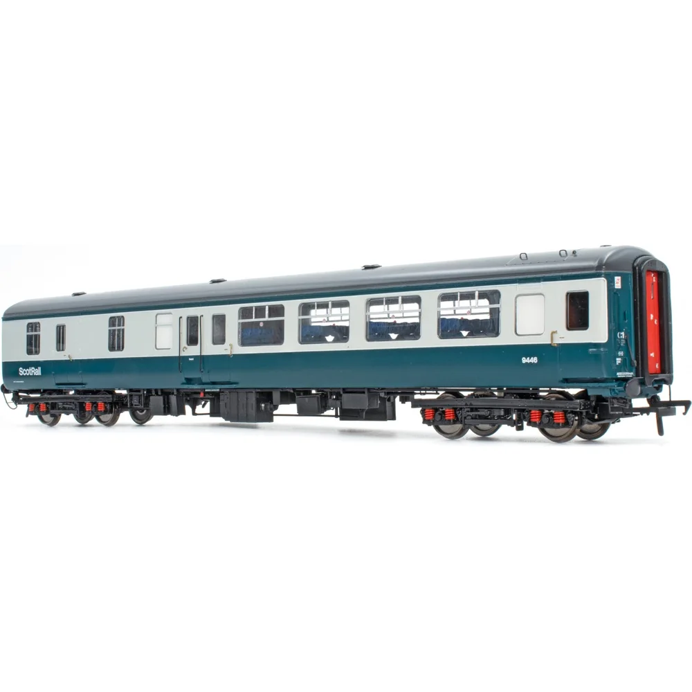 right-front-three-quarter-view by Accurascale