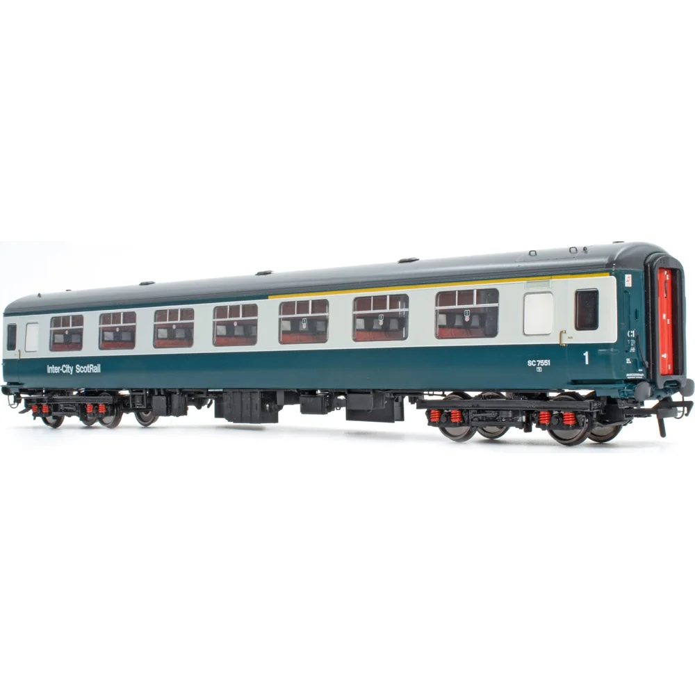 right-front-three-quarter-view by Accurascale