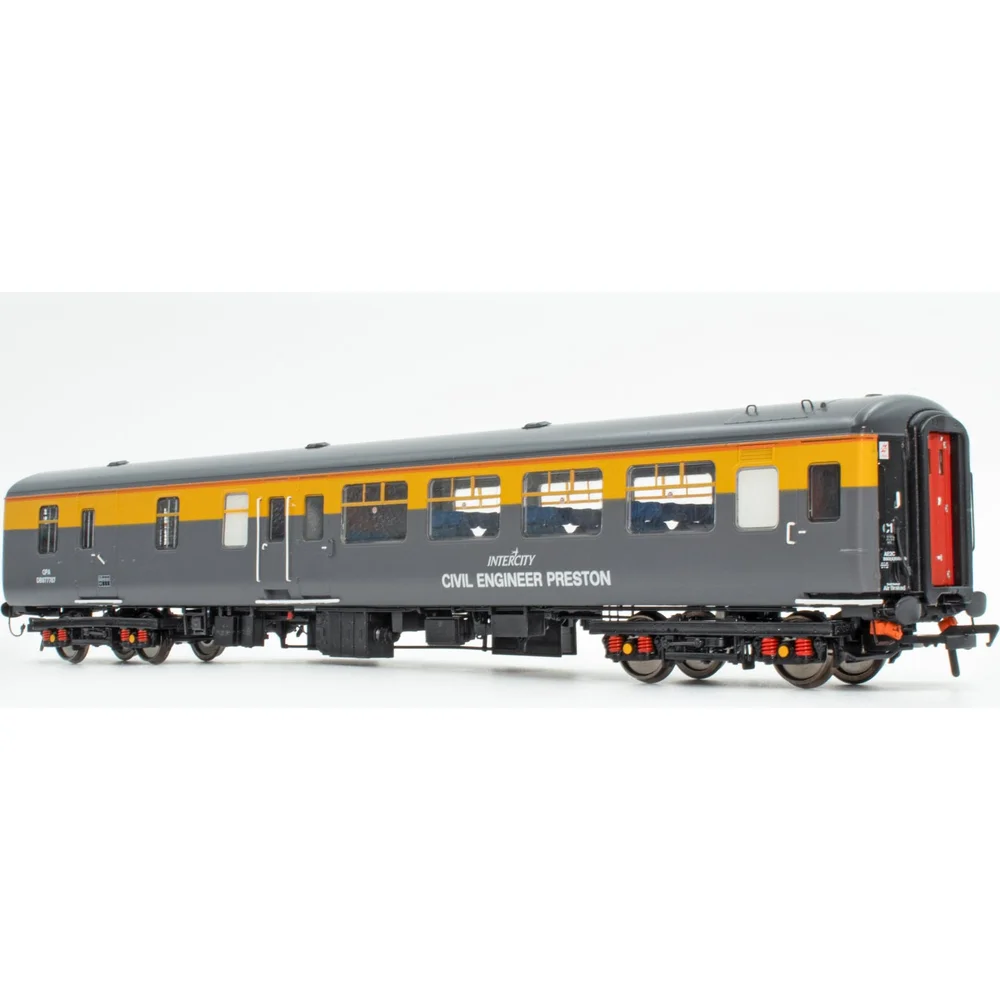 right-front-three-quarter-view by Accurascale