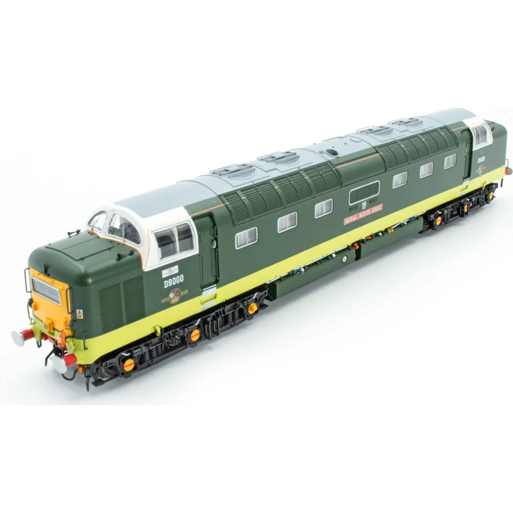 left-front-three-quarter-view by Accurascale