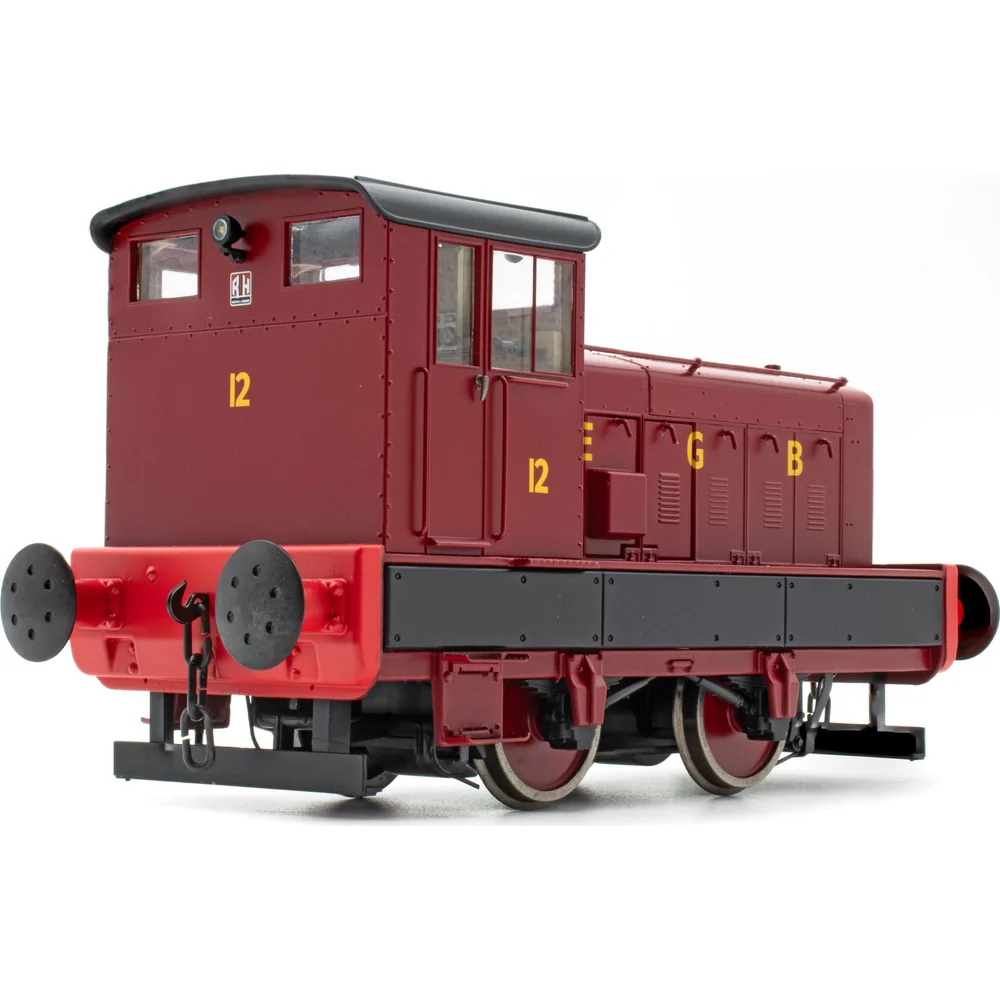 left-rear-three-quarter-view by Accurascale