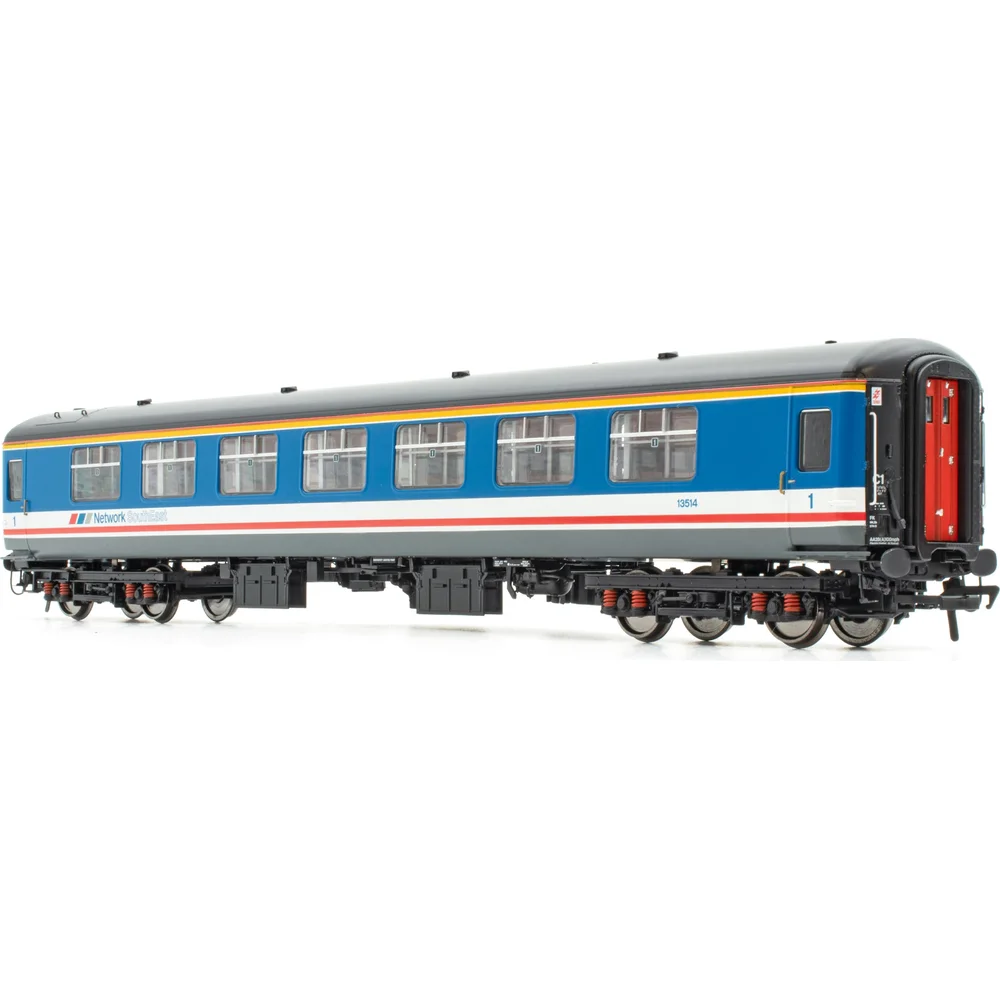 right-front-three-quarter-view by Accurascale