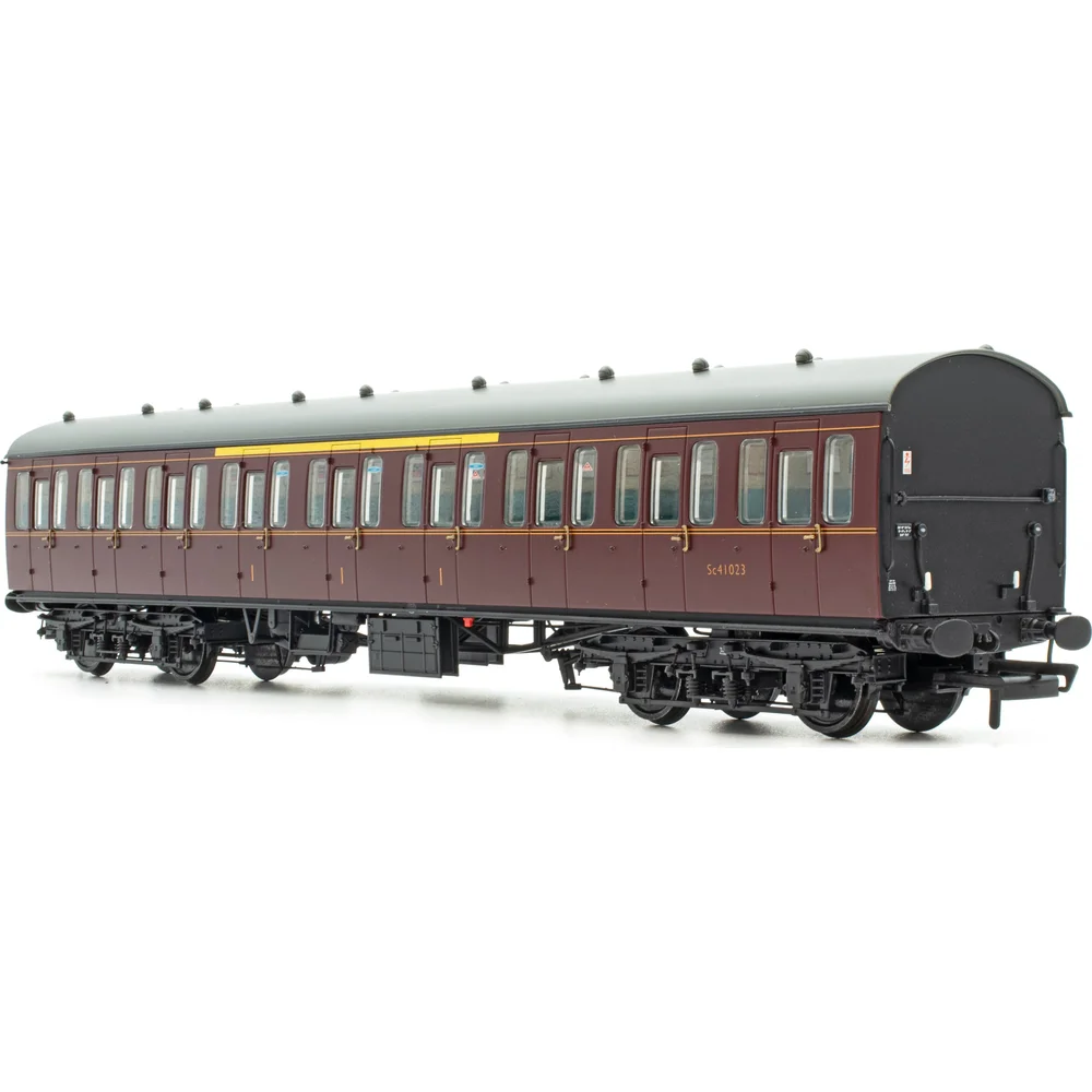 right-front-three-quarter-view by Accurascale