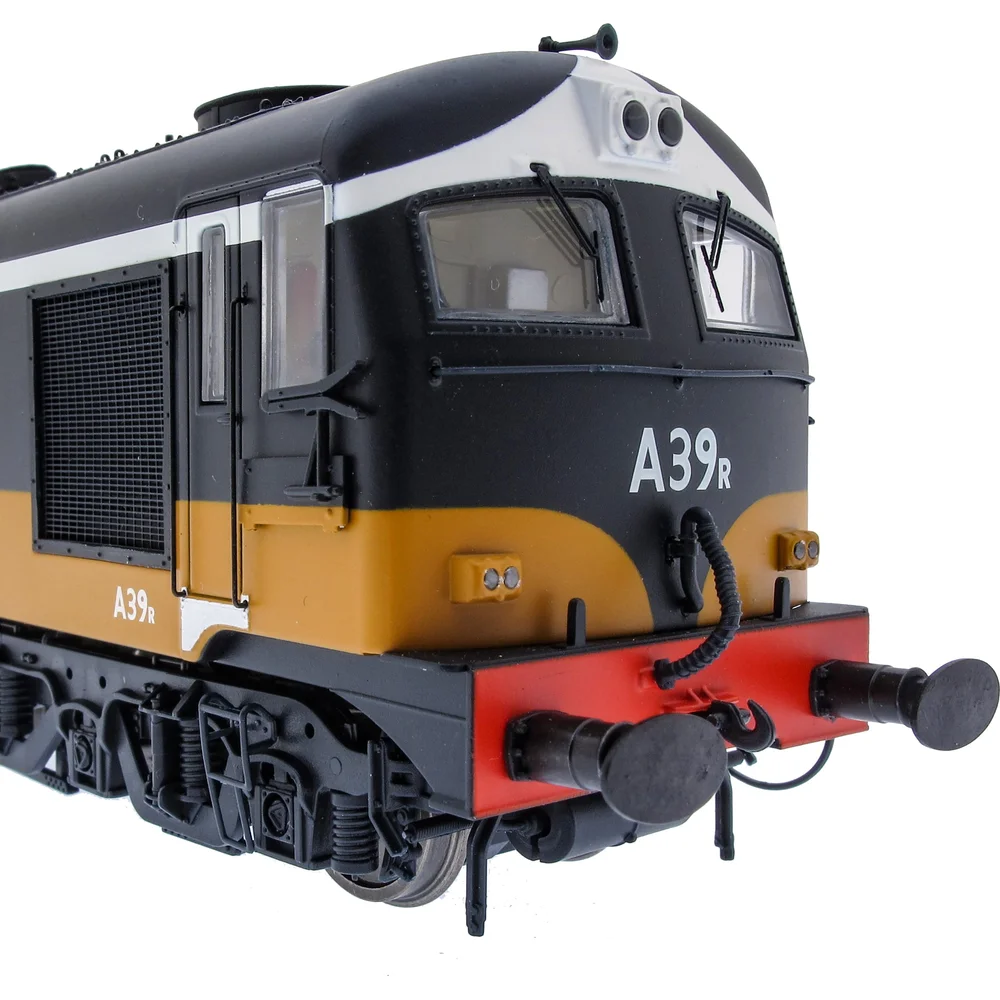 close-up-of-cab-right by Accurascale