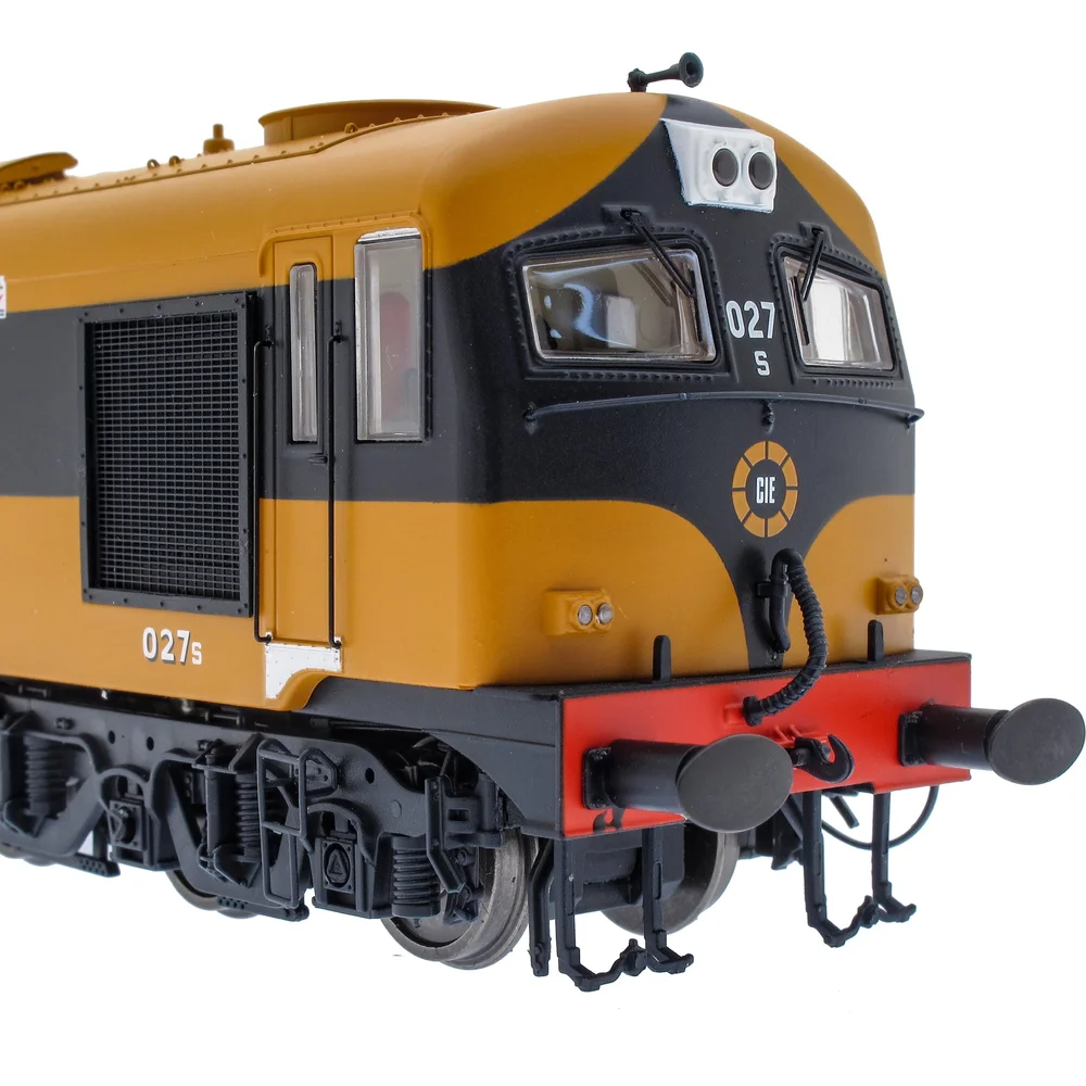 close-up-of-cab-right by Accurascale