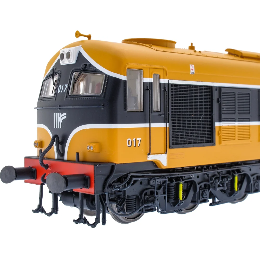 close-up-of-cab-left by Accurascale