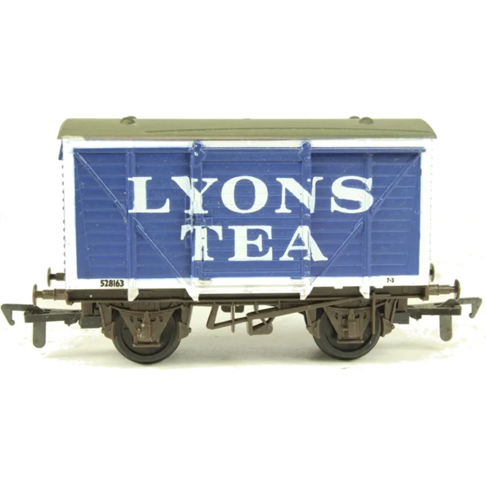 Side Elevation Left Direction by Airfix