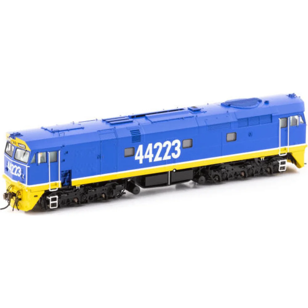 left-front-three-quarter-view by Auscision