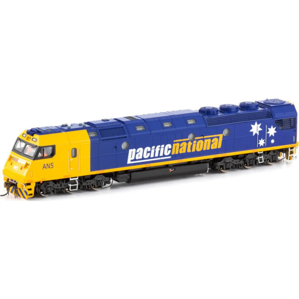 left-front-three-quarter-view by Auscision