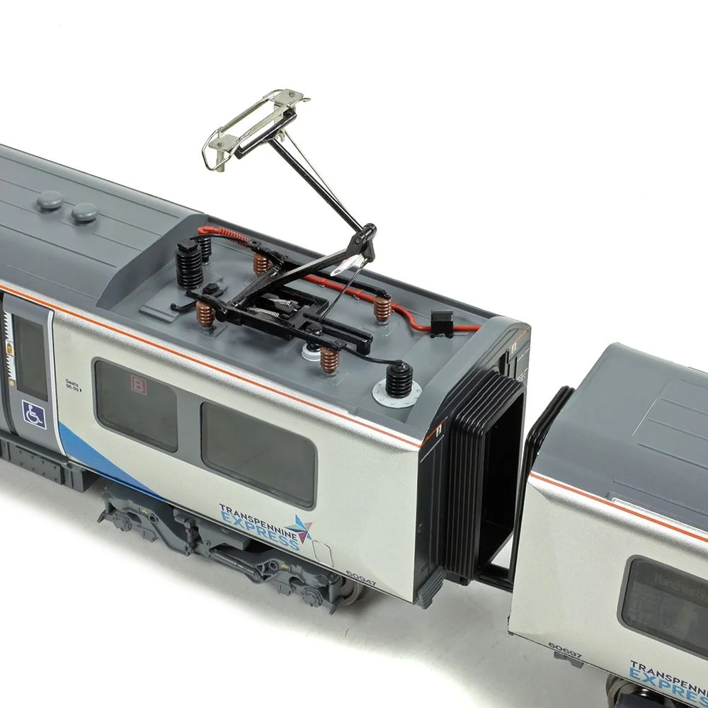 Bachmann Close up of pantograph