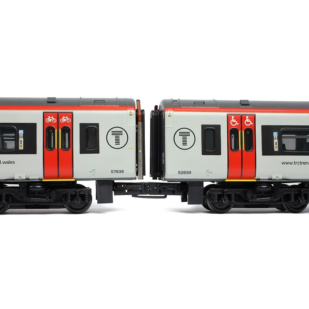 Bachmann Close up of coupling