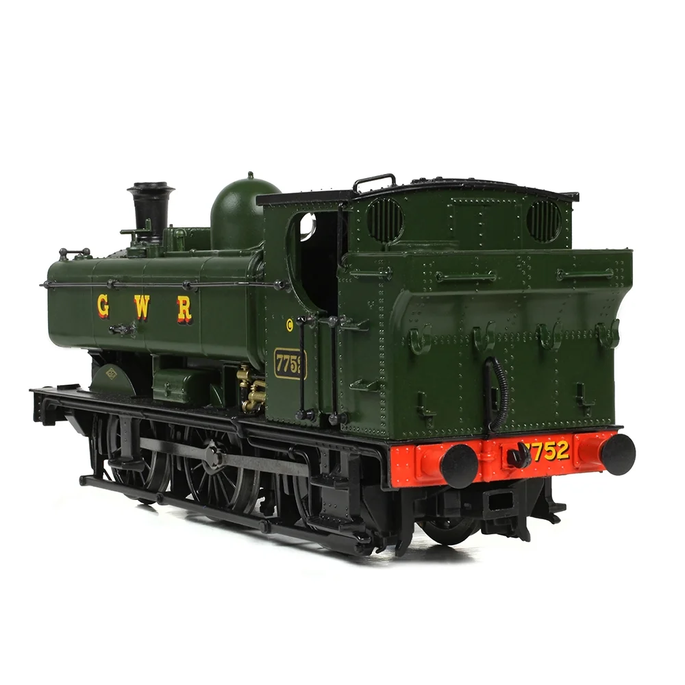 Bachmann Right rear three quarter view
