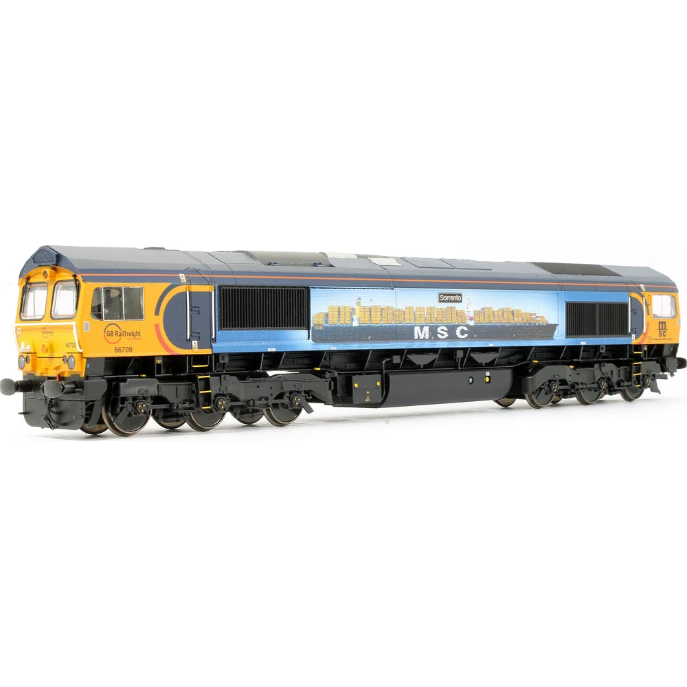 left-rear-three-quarter-view by Bachmann