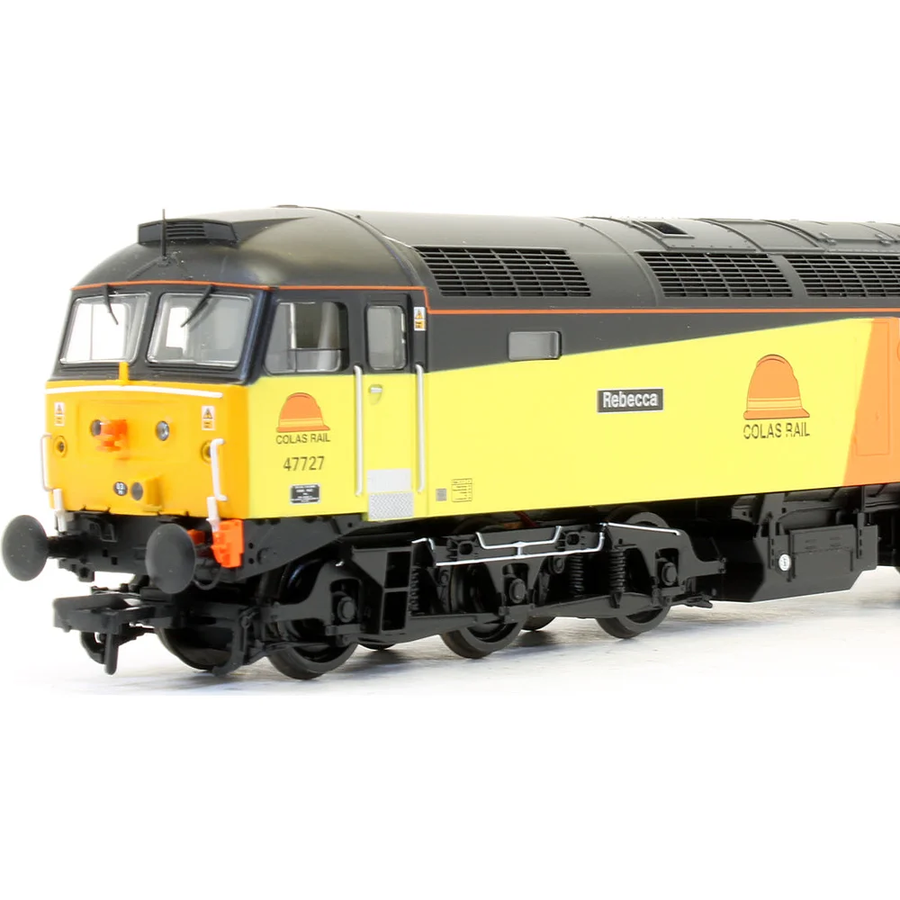 close-up-of-cab-left by Bachmann