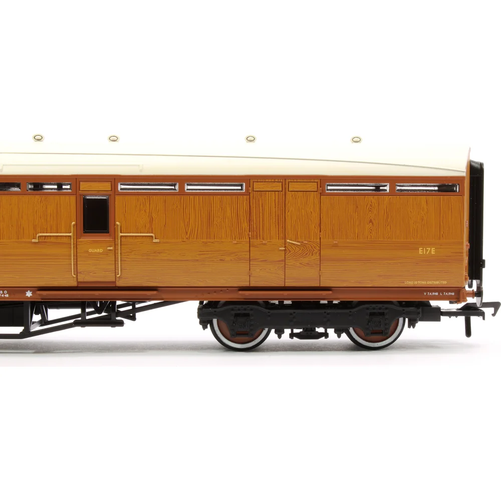 close-up-of-number by Bachmann