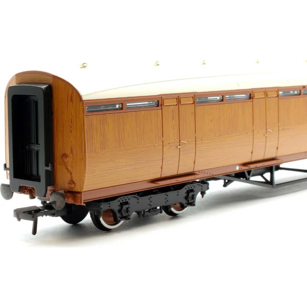 close-up-of-gangway by Bachmann