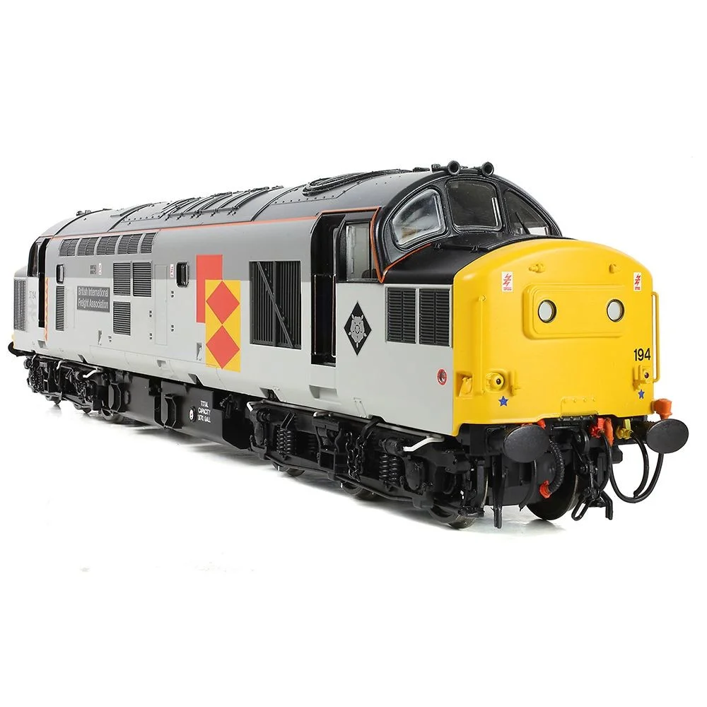 Bachmann Right front three quarter view