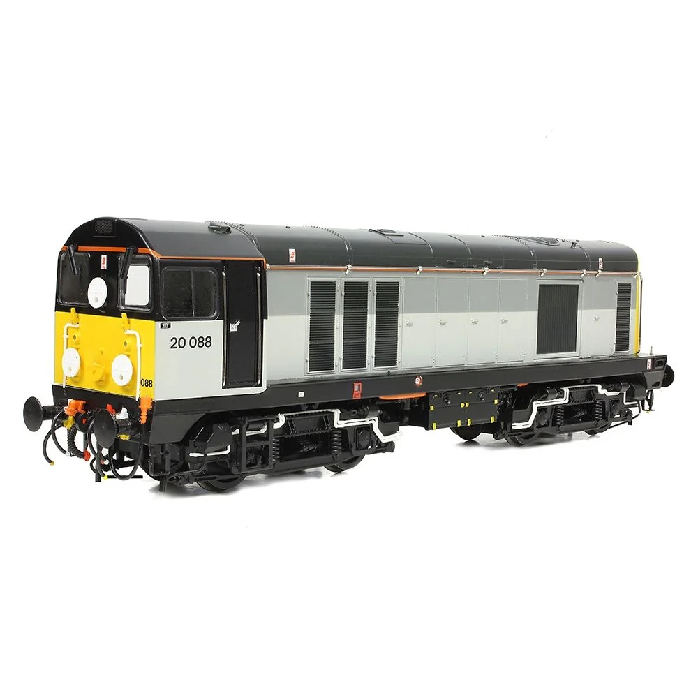 Bachmann Left rear three quarter view