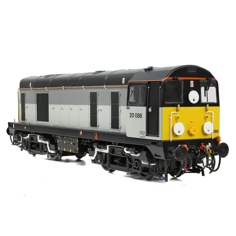 Bachmann Right rear three quarter view