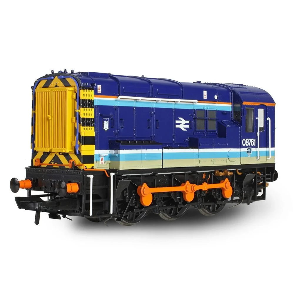 Bachmann Left front three quarter view