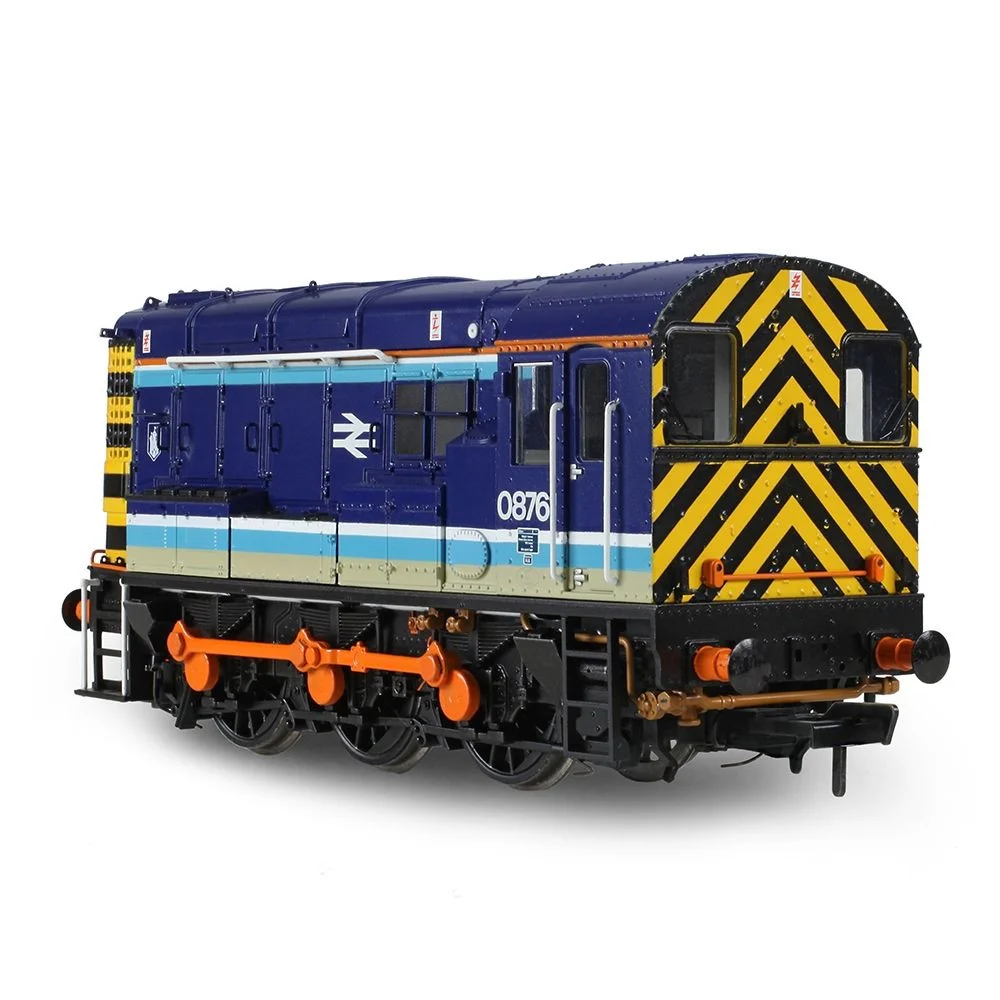 Bachmann Right rear three quarter view