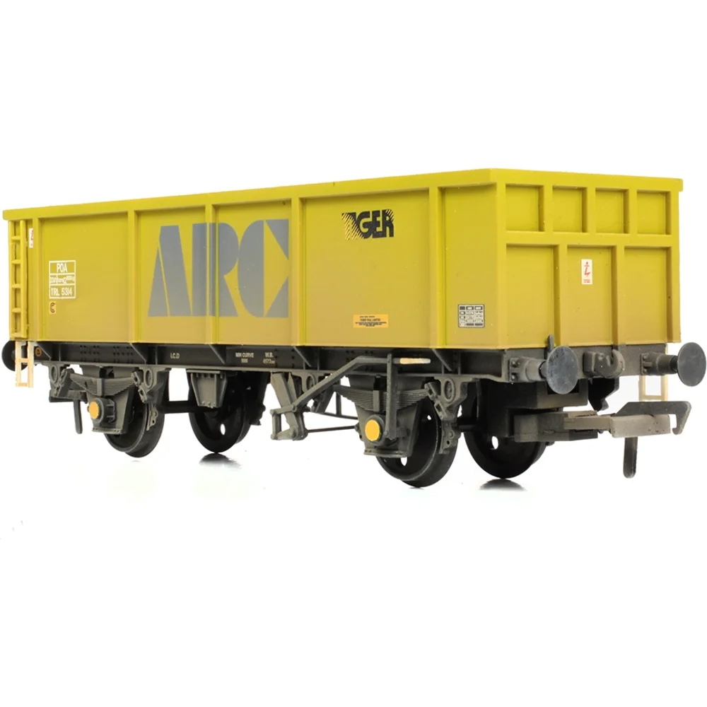 right-front-three-quarter-view by Bachmann