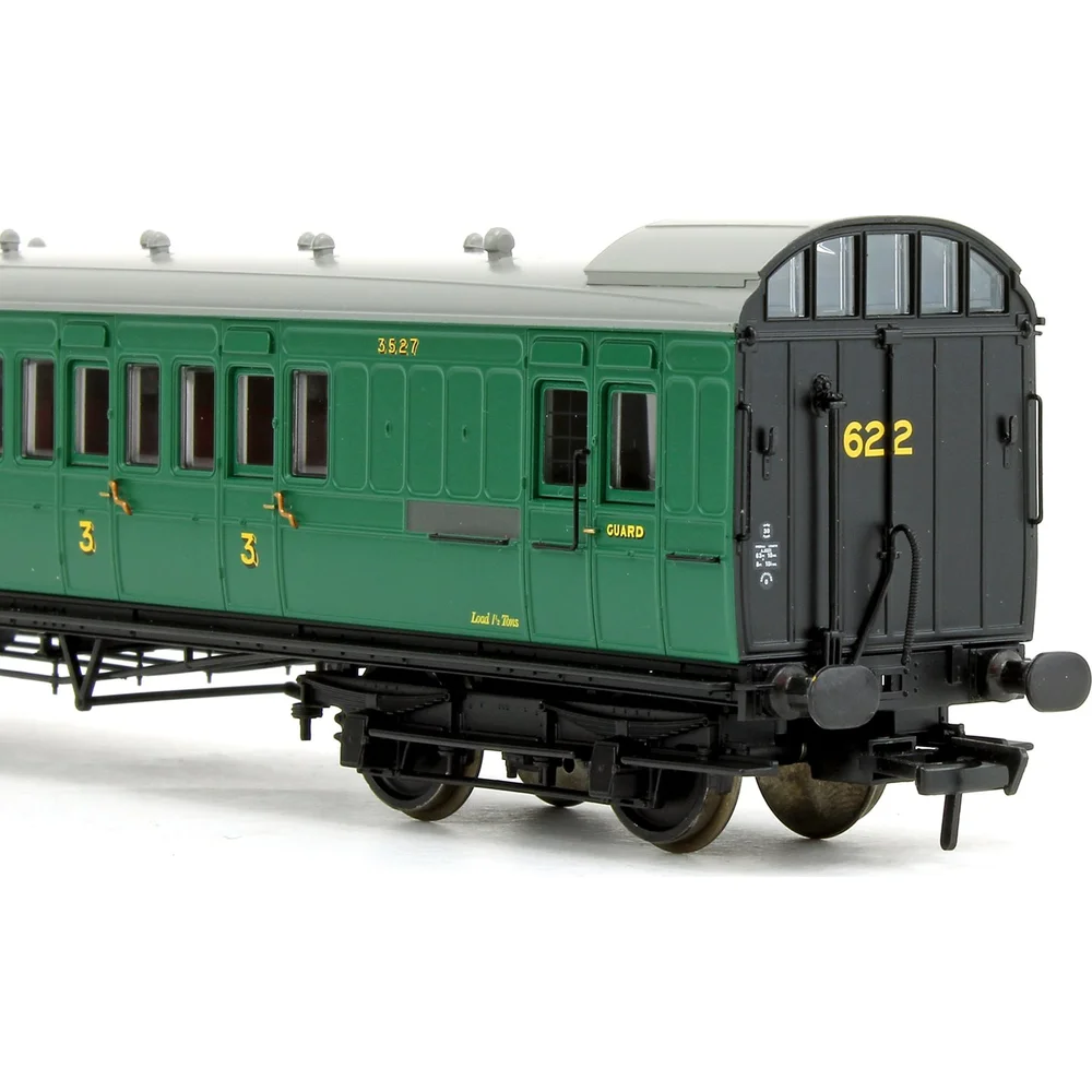 close-up-of-coupling by Bachmann