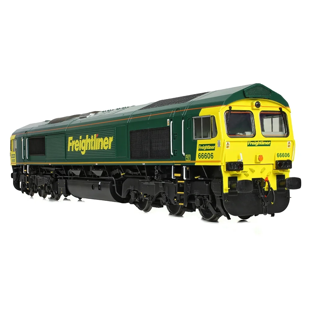Bachmann Right front three quarter view