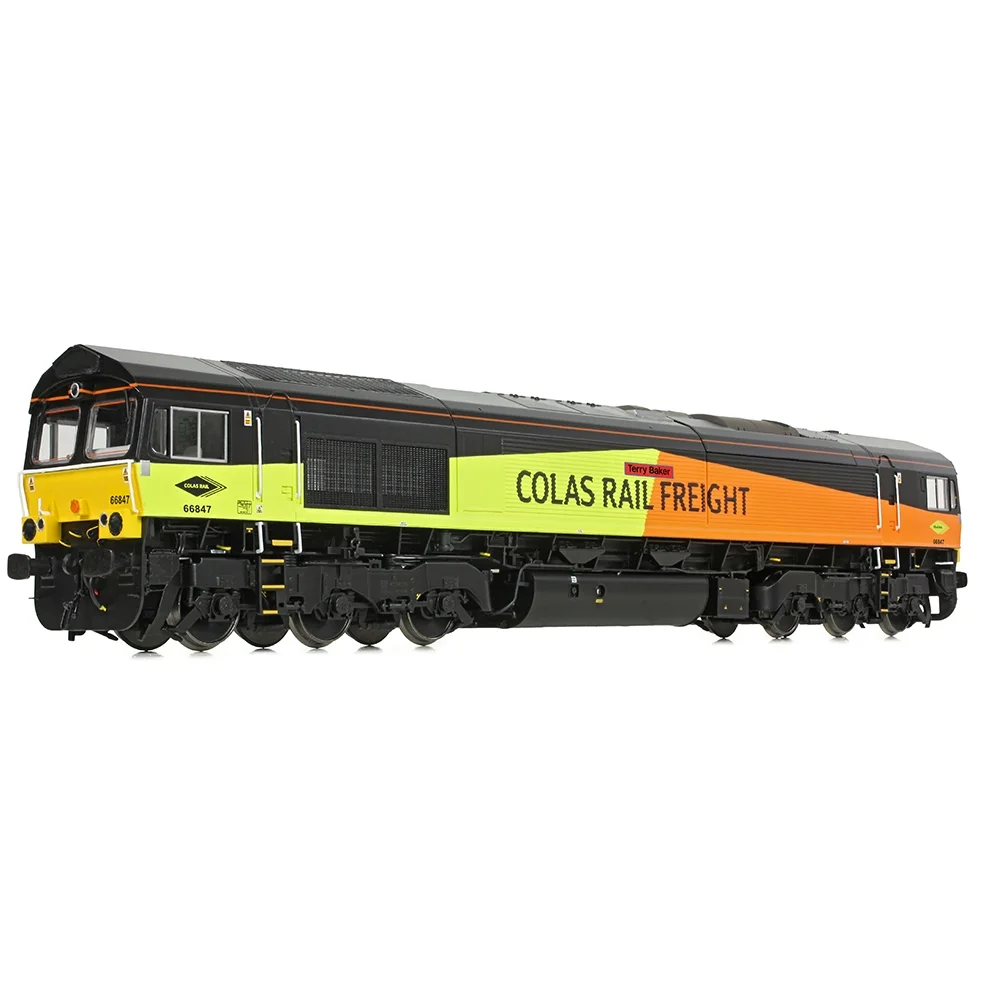 Bachmann Left front three quarter view