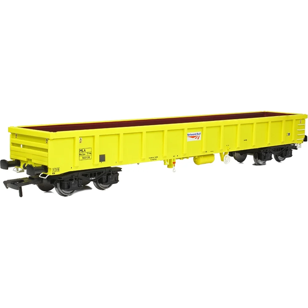 Left Front Three Quarter View by Bachmann