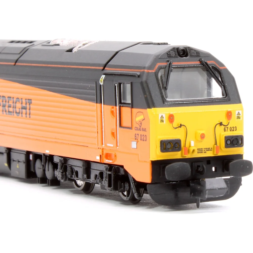close-up-of-cab-right by Dapol