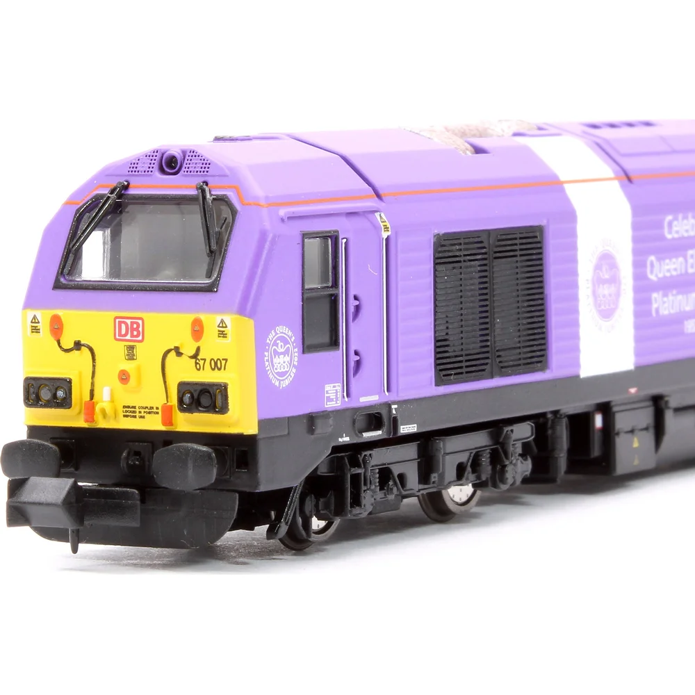 close-up-of-cab-left by Dapol