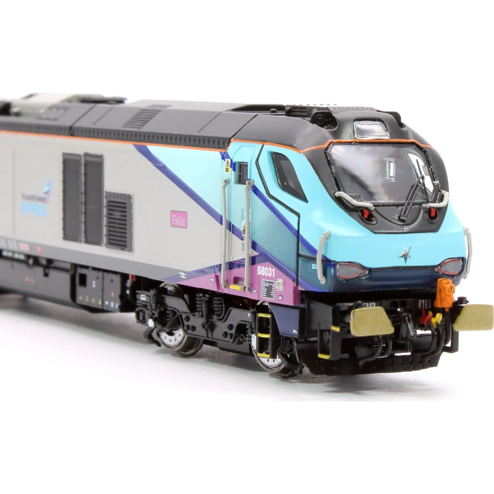close-up-of-cab-right by Dapol