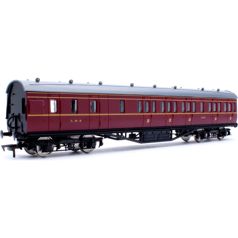 left-rear-three-quarter-view by Dapol