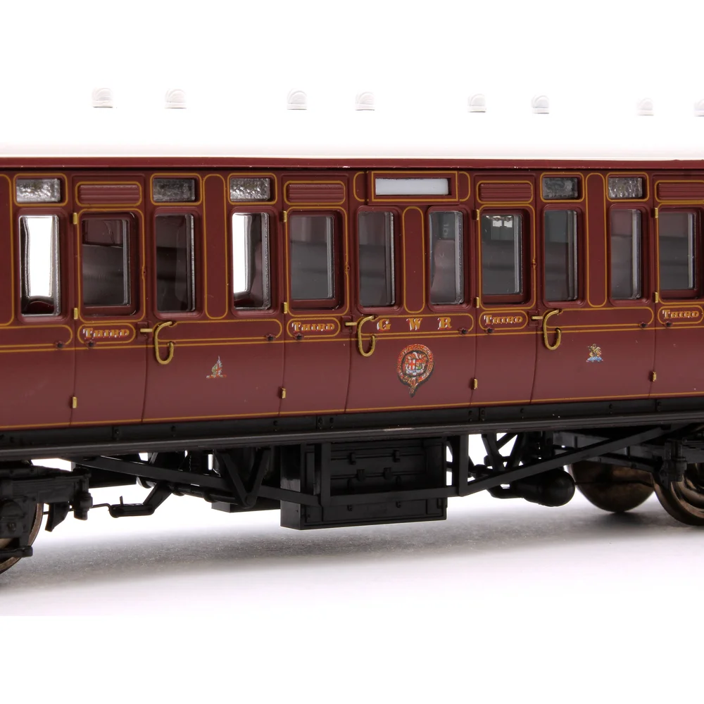 close-up-of-insignia by Dapol