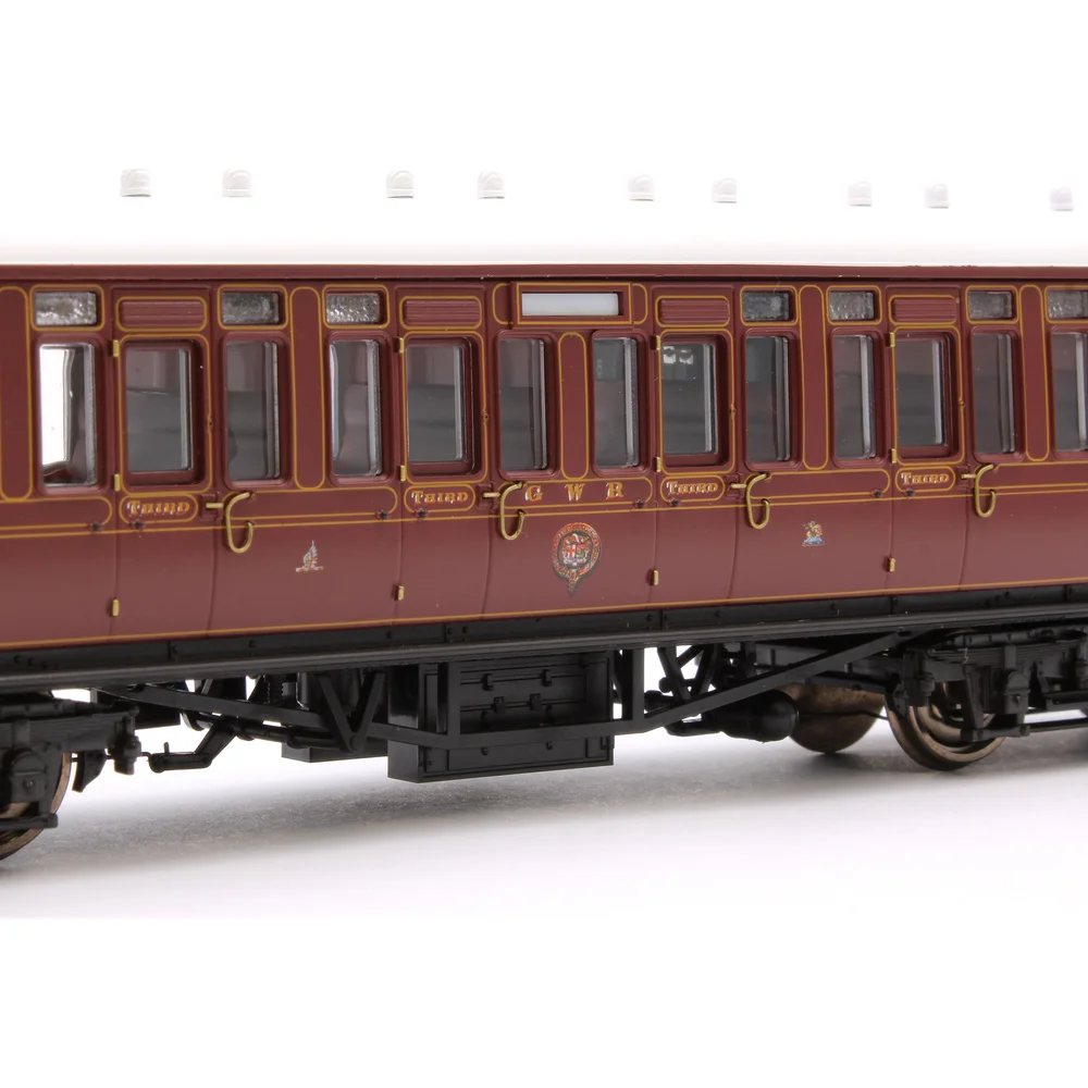 close-up-of-insignia by Dapol