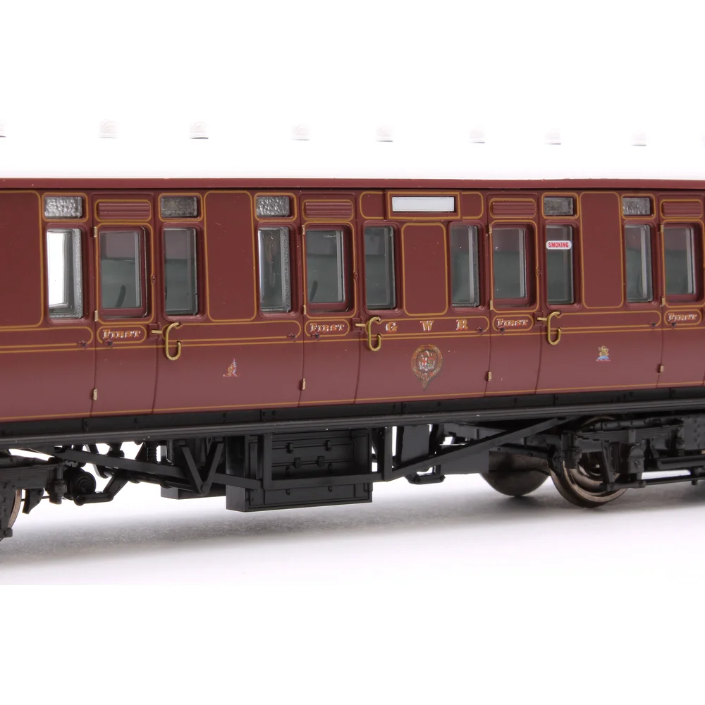 close-up-of-insignia by Dapol