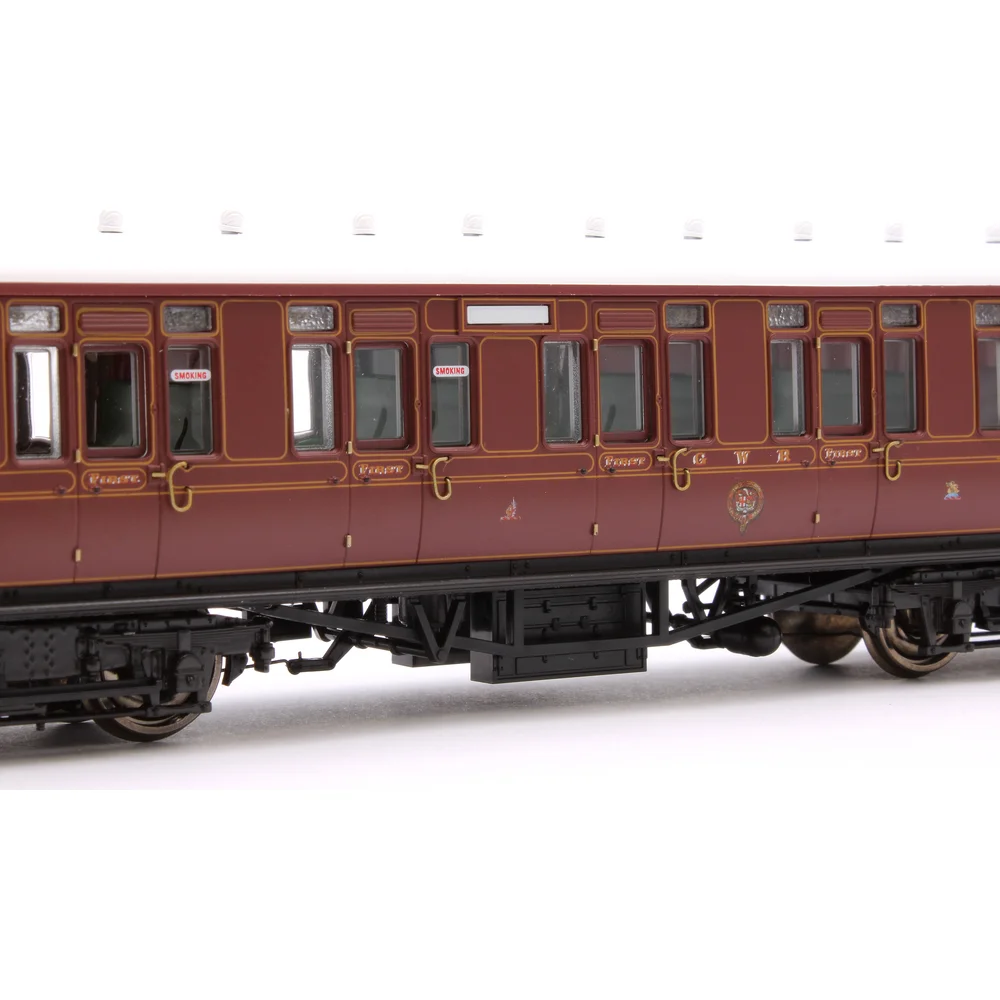 close-up-of-insignia by Dapol