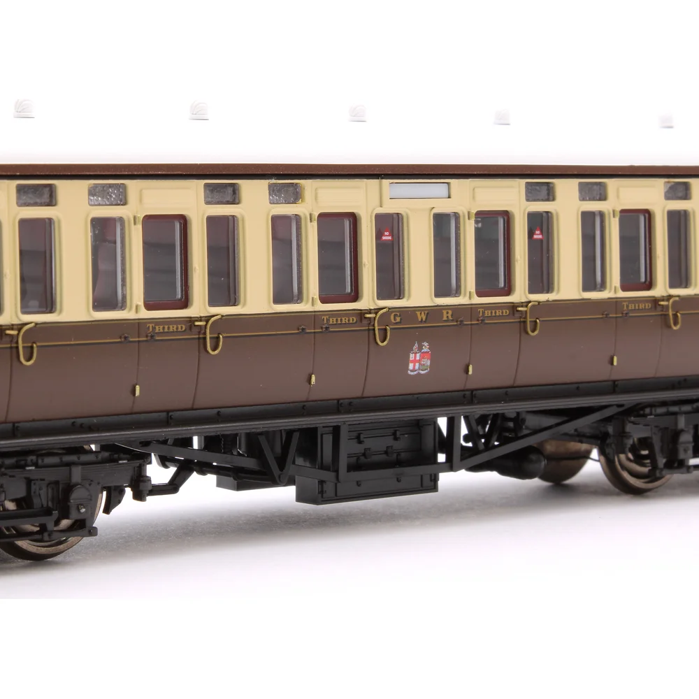 close-up-of-insignia by Dapol