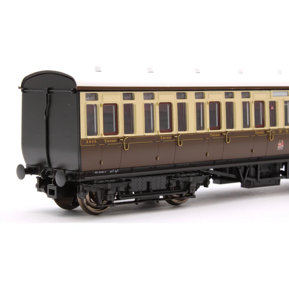 close-up-of-gangway by Dapol