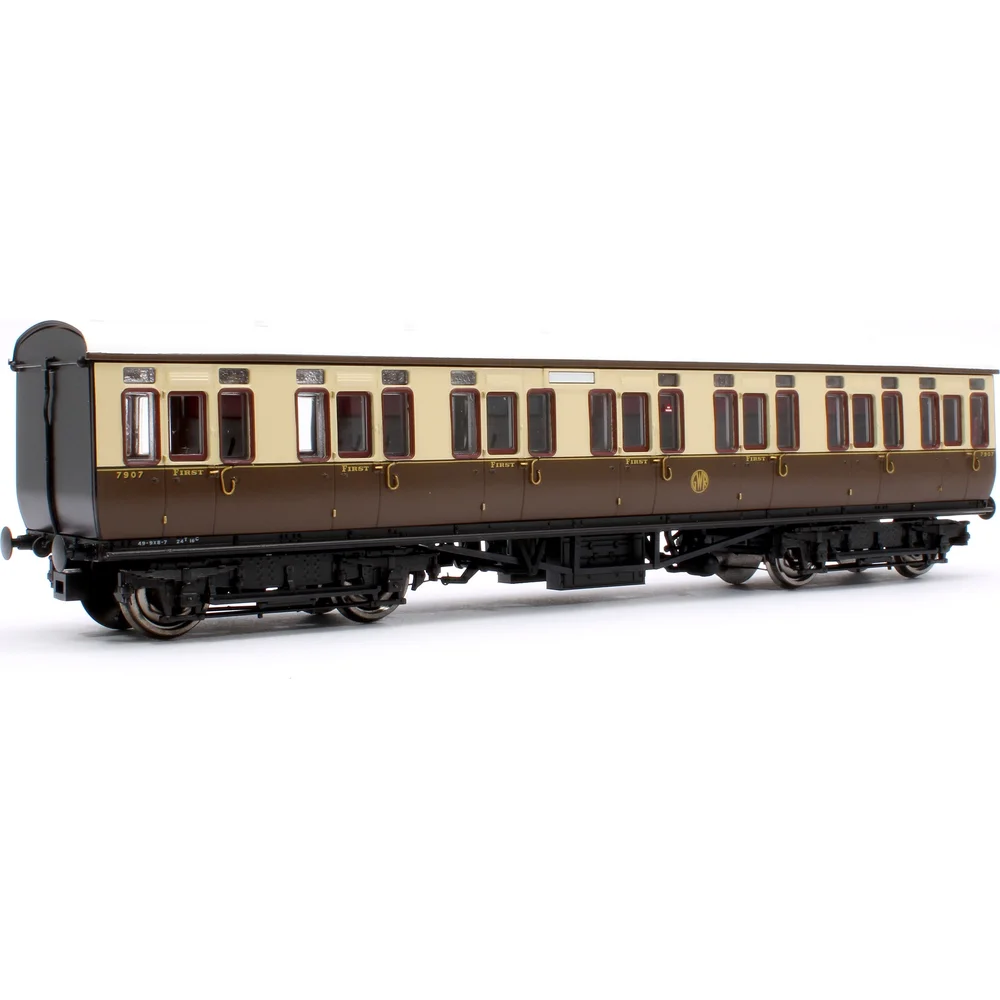 left-rear-three-quarter-view by Dapol