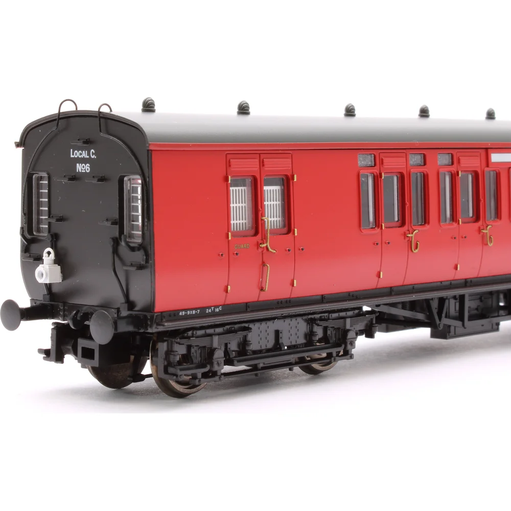 close-up-of-gangway by Dapol