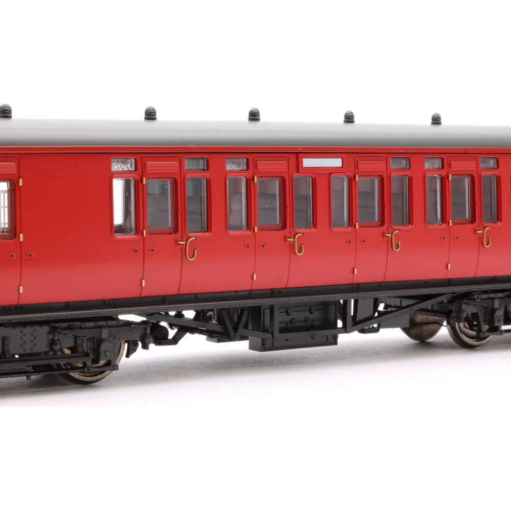 close-up-of-insignia by Dapol