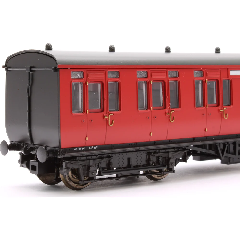 close-up-of-gangway by Dapol