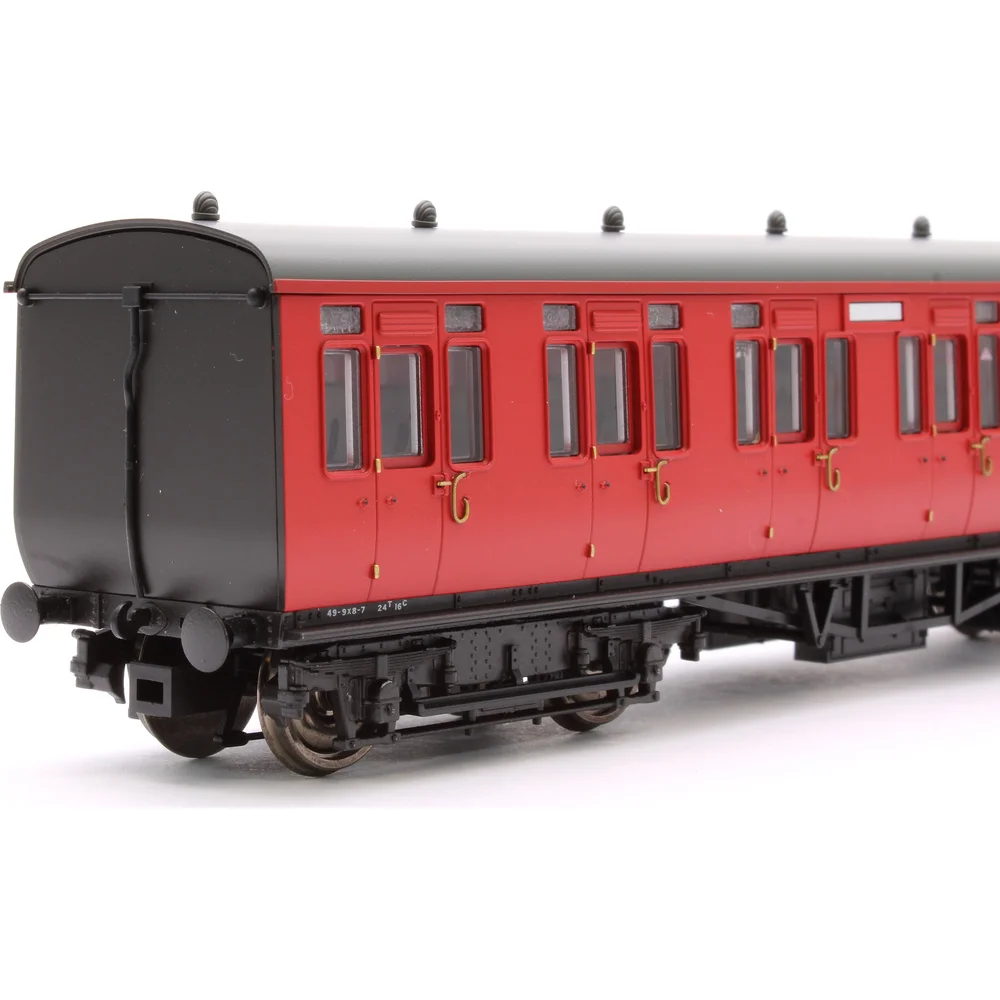 close-up-of-gangway by Dapol