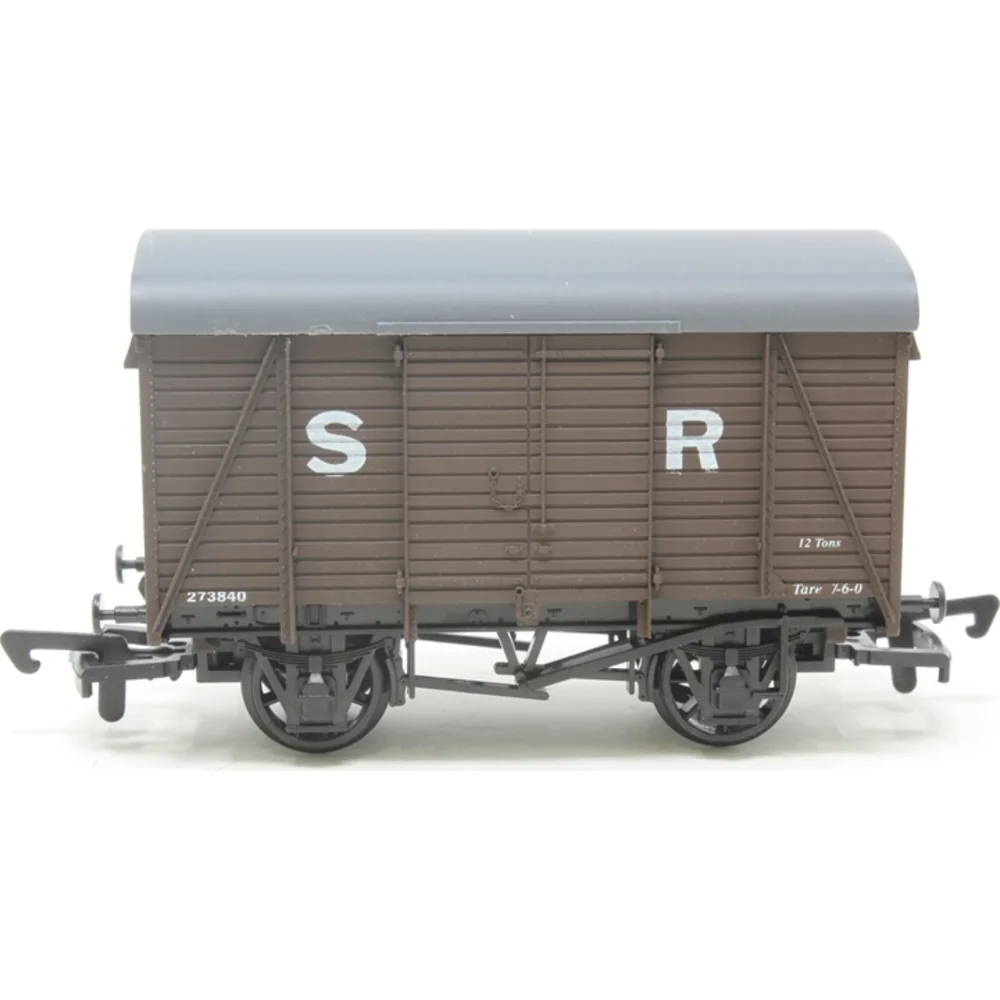 side-elevation-left-direction by Dapol