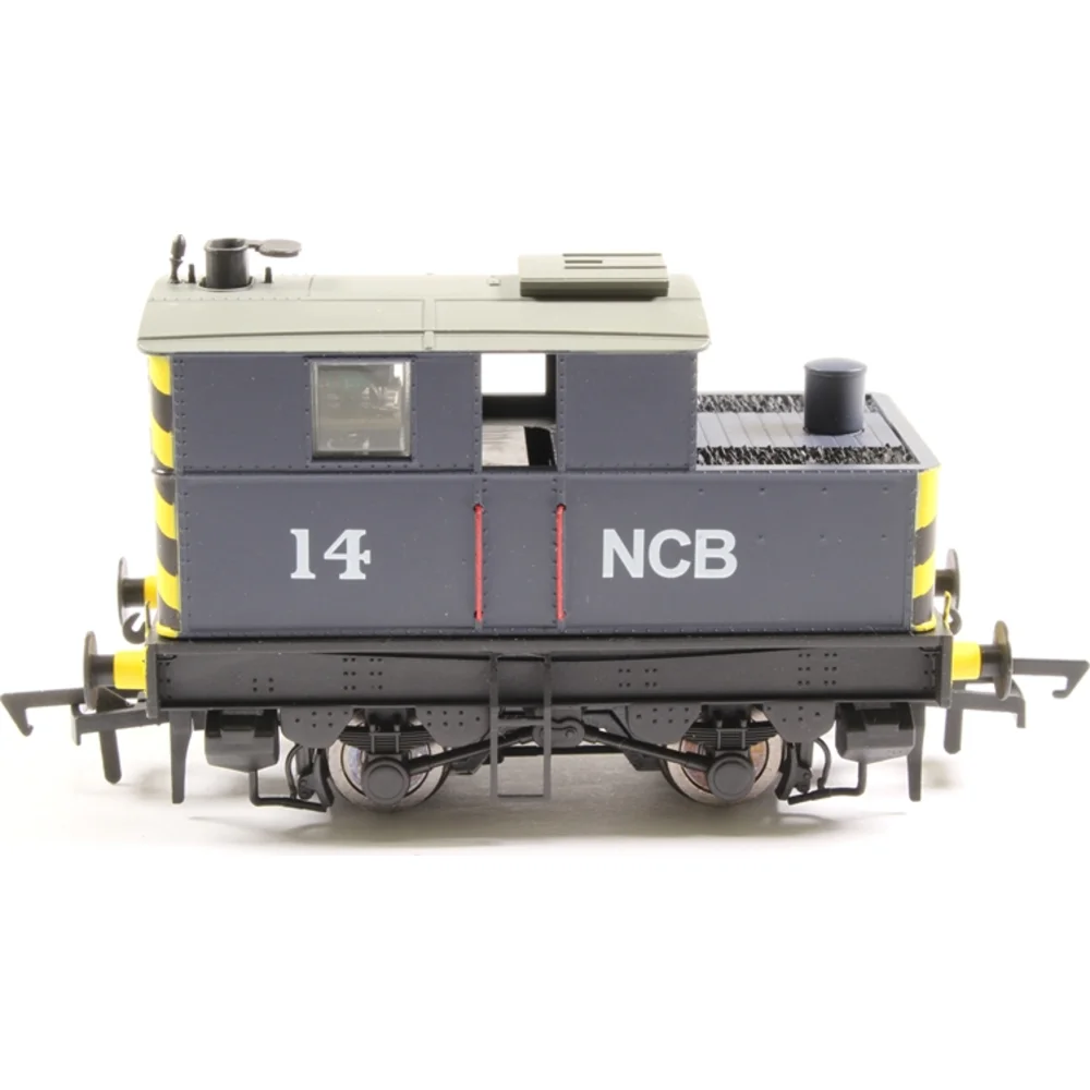 side-elevation-right-direction by Dapol