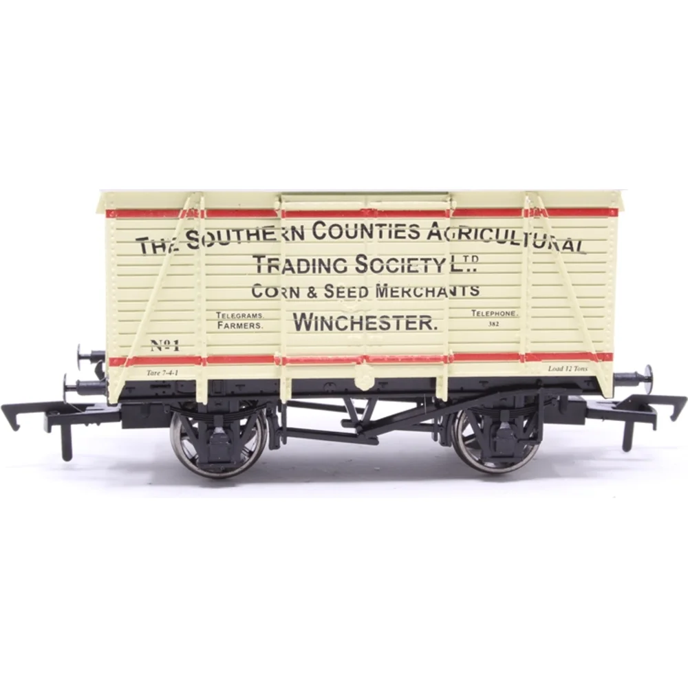 Side Elevation Left Direction by Dapol