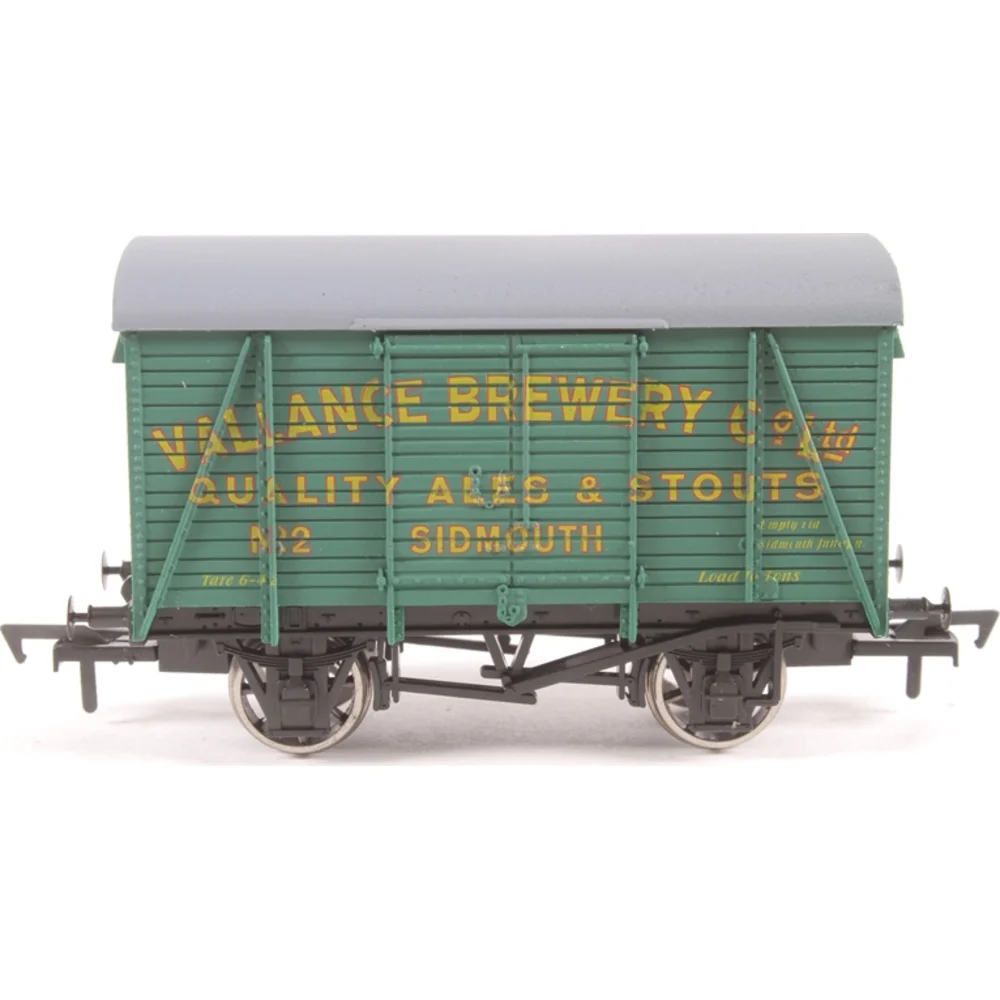 Side Elevation Left Direction by Dapol